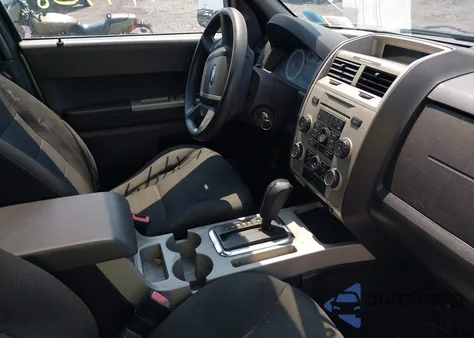 2008 Ford Escape Xlt из США, поврежденный, VIN 1FMCU93Z28KE49580